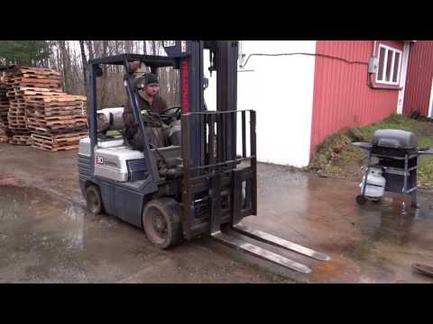 Komatsu 5000 LB  Forklift