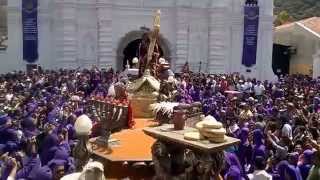 preview picture of video 'Salida Procesión de Santa Ana 2015. La Antigua Guatemala'