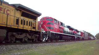 preview picture of video 'Ferromex SD70ACe's 4033 & 4034 on maiden run!!! (05/19/2011) UP MPRPB-19.'