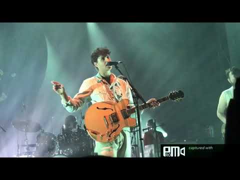 Vampire Weekend - Hannah Hunt (Live at Sydney - Enmore Theatre)