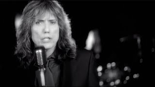 Musik-Video-Miniaturansicht zu Easier Said Than Done Songtext von Whitesnake