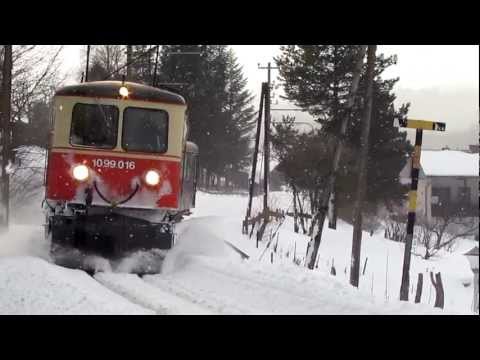 Mariazellerbahn bei Neuschnee