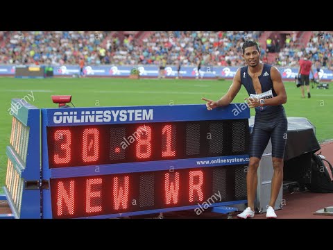 300m.Wayde van Niekerk ustanowia Rekord Swiata  na Mitingu  Zlote  Kolce  w Ostrawie 2017 r (30.81).