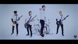 SIDESWIPE - The Sea Of Fire ( 1946 ) [ Official Video ]