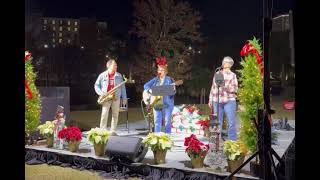 “Getting Ready for Christmas Day“ clip Paul Simon cover, Rob ‘n’ Robynn and Mandy