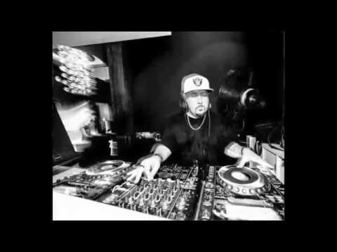 Smokingroove Live @ Underground Artists, Square, Dubai - 2015 - DJ MIX