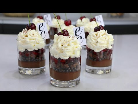 Tarta de la Selva negra en vasos / Black Forest cake in a glass