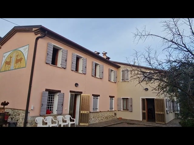 RUSTICO IMMERSO NEL VERDE