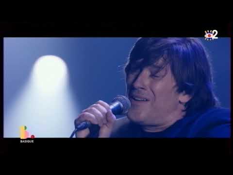 Thomas Dutronc " Les feuilles mortes " Basique le concert, diffusé le  3 juillet  2020