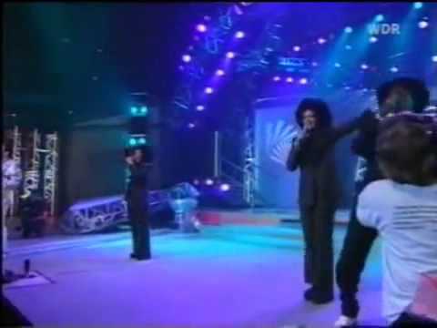 Ghetto People feat  L.Viz - In The Ghetto (Live)