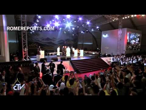 Click to Watch the Pope Francis Gives Important Interview On His Return From the Apostolic Visit to Korea video Click to Watch the Pope Francis Gives Important Interview On His Return From the Apostolic Visit to Korea video