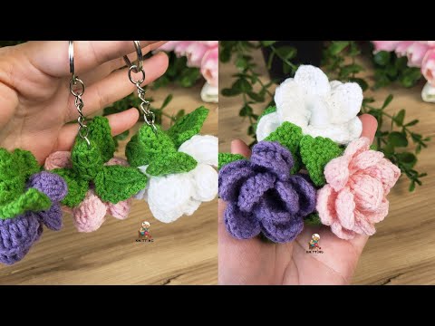 This flower is a wonderful and easy to make keychain idea.