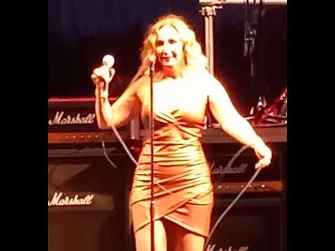 P.MOBIL + Tunyogi Bernadett : Mivel szeretnél ?  2024. 08. 20.  Csepel, Daru-domb