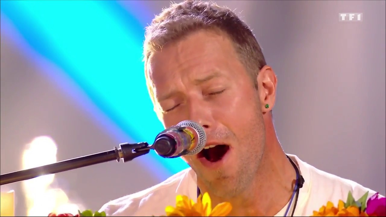 Coldplay - Everglow  Live at NRJ Music Awards 2016   HD