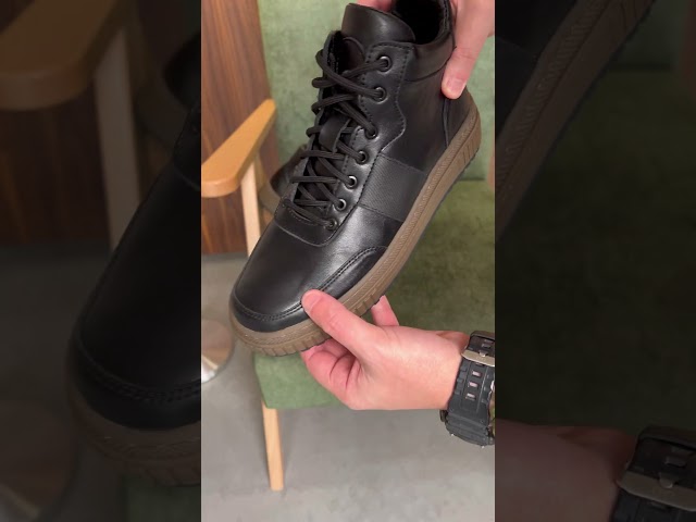 Чоботи жіночі шкіряні байка хутро 592641 Чорний Кеди чоловічі шкіряні хутро 590635 Чорні