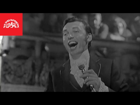 Karel Gott - Mám tě rád víc než dřív (oficiální video LIVE)