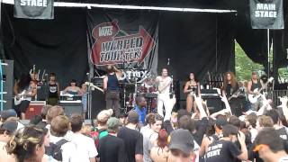 Andrew WK - I Get Wet/Party Hard (Live In Montreal)