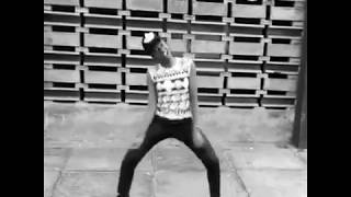 Amazing Dancer-Kolly Dee