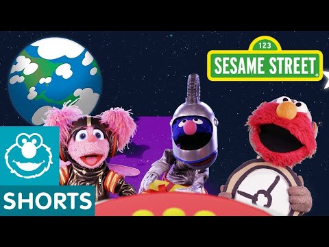 Sesame Street: Grover's Birthday Delivery | Imagination Destination