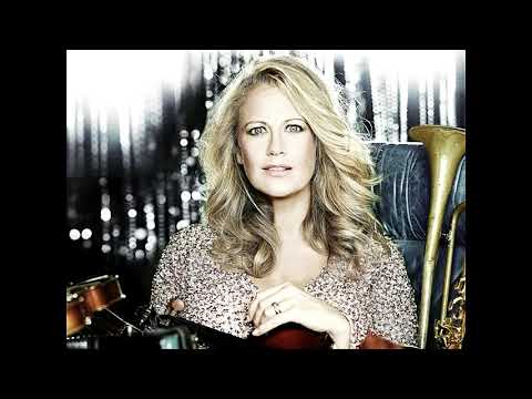 Barbara Schöneberger - Der blonde Engel (feat. The BossHoss)