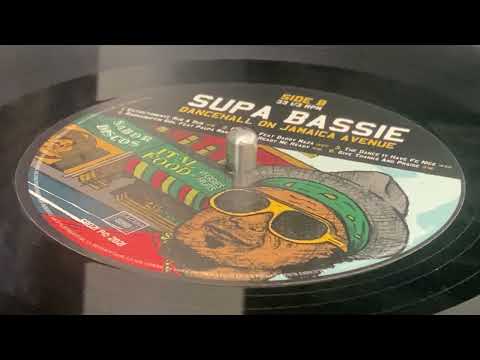 SUPA BASSIE feat PAUPA MAN ~ Raggamuffin Girl