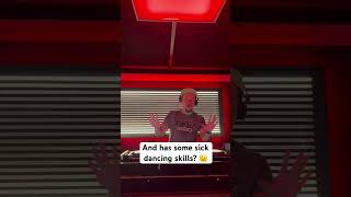 Hi, I‘m Julian! 👋🏻 Welcome to the ride! Check the description ⤴️ (three dots) for more details!