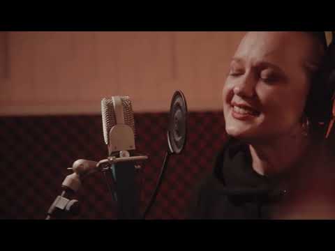 Zelta Mikrofons Zvaigžņu koris "Kāpēc man dziedāt svešu dziesmu"