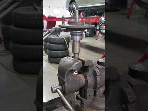 press in wheel bearing inner race removal