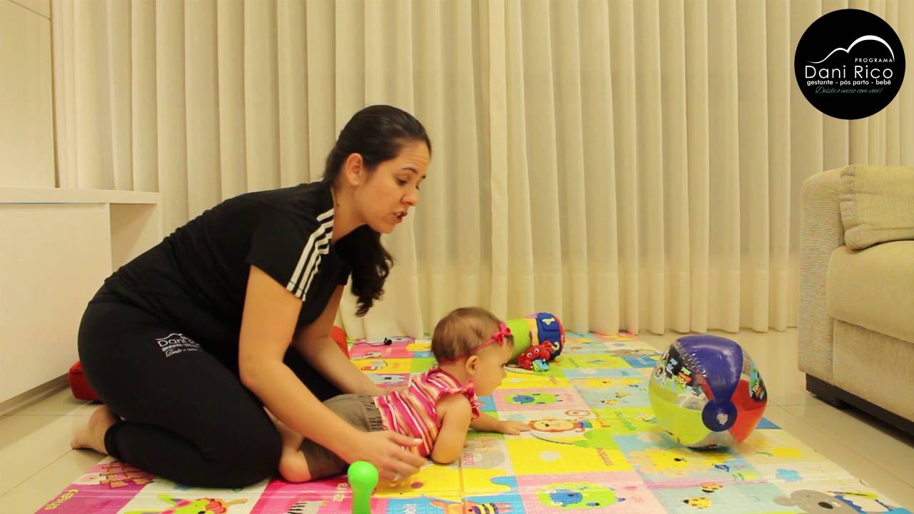 Assistir no YouTube: SAIBA COMO USAR BRINQUEDOS E OBSTÁCULOS E MELHORAR O DESENVOLVIMENTO MOTOR DO SEU BEBÊ - Programa Gestante Dani Rico