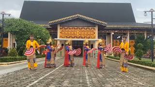 Download lagu TARI TRADISIONAL LAMPUNG TIMUR, TARI MELINTING XI.6 mp3