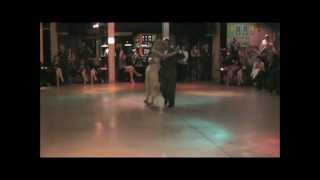 Alejandra Arrue y Sergio Natario - La colegiala