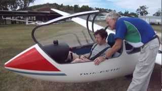 preview picture of video 'Glider boonah - pre flight checks'