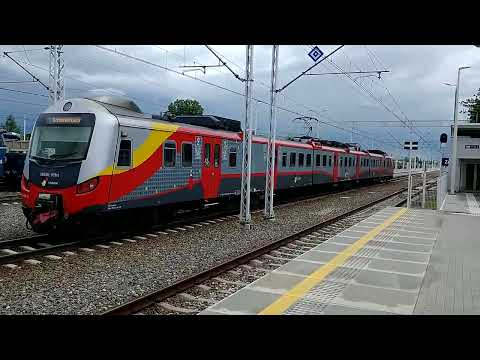 EN57AL-959 na stacji Zduńska Wola, 28.05.2022