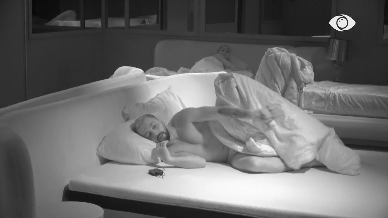 “O toksik, të të vijë turp”/ Egli-Gjestit: Do të dalësh i zënë me mua nga shtëpia? Mbaje mend…