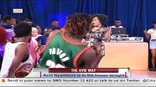 [Performing Live] Avril Nyambura is in the house , The Avie Way