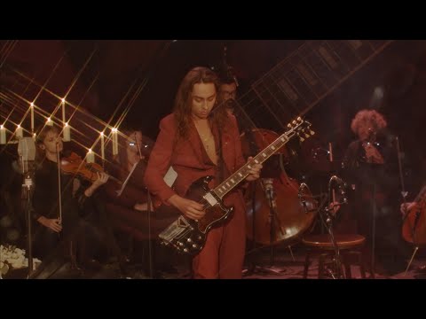 Greta Van Fleet Candlelight Sessions – Tears of Rain (Live)