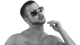 Get Outta My Way - (HD) - Sal de mi camino