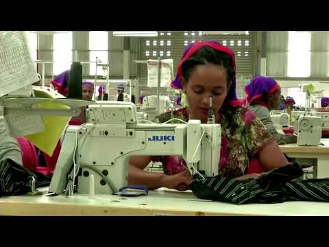 非洲自由貿易集團對外開放 (African free trade bloc opens for business)
