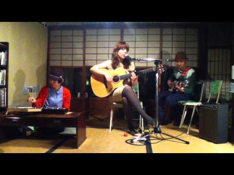 Kate Sikora @ Yusurago Cafe, Kyoto  "Stuck"