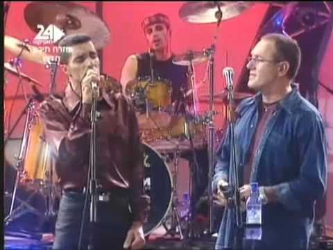 Shlomi Shabat & Pini Hadad - Lamdi Oti.flv