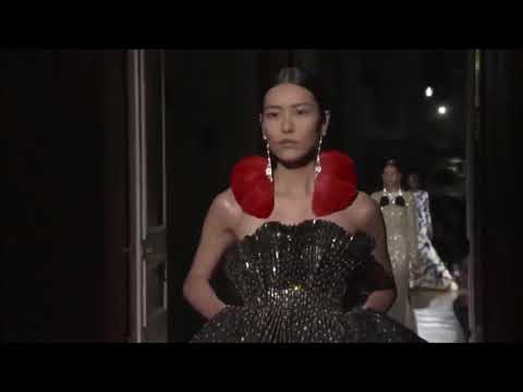 VALENTINO Haute couture spring summer 2020 fashion show