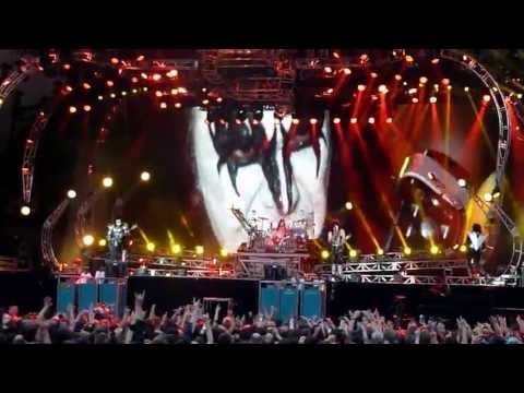 Kiss live in Berlin 12.06.13 -Deuce- in der Waldbühne  from the first Album