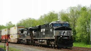 preview picture of video 'Onslaught of FAST Norfolk Southern Trains on the Pittsburgh Line at Mexico DED | Mexico, PA'