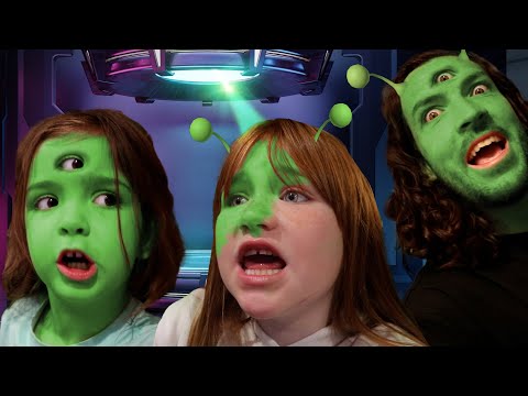 ALiEN FAMiLY turn everyone into ALiENS!! Adley & Navey have a Secret Plan to transform Brookhaven