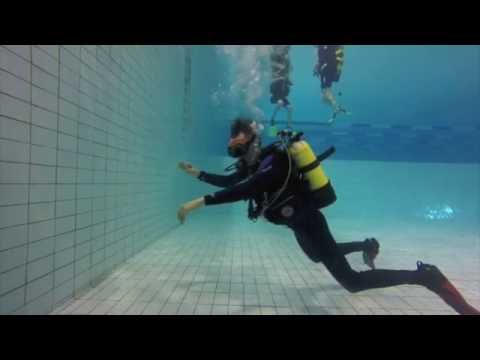 How to hover in horizontal trim in a wetsuit