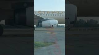 Download lagu AirBus-320 Etihad Airways |Taxiing| #shorts #viral #shortvideo #airport #aviation #dubai #takeoff mp3
