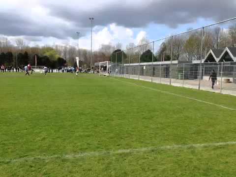 XerxesDZB B1 (za) vs. Feyenoord, sc (AV) B1 (za) 27-4-2013 12:54