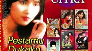 Download lagu Yulia Citra - Menyulam Kain Rapuh [ Dangdut Original ] mp3