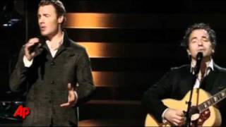 Tenors Deliver &#39;The Perfect Gift&#39;