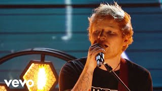 Ed Sheeran - Shape of You (LIVE from the 59th GRAMMYs)